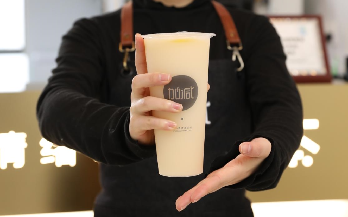 AG8亚游茶饮：为何奶茶行业都热衷于开校园店